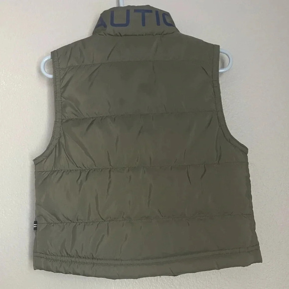 Kids Nautica Puffer Vest in Forest Green with a blue interior. Size 24 months - Picture 13 of 13